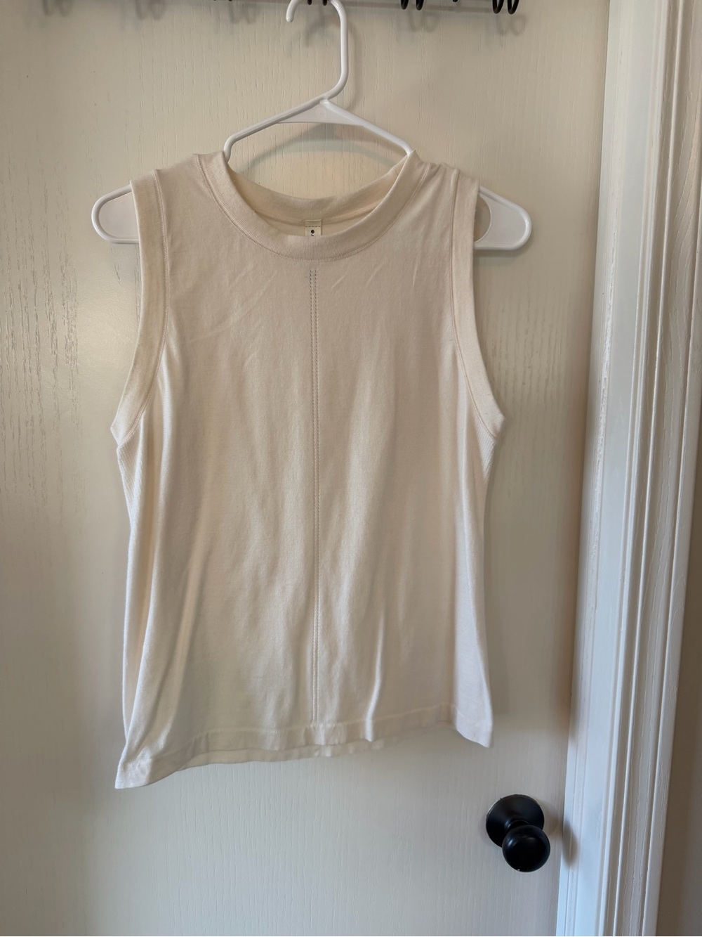 Athleta Cream Sleeveless Mock Neck Tank